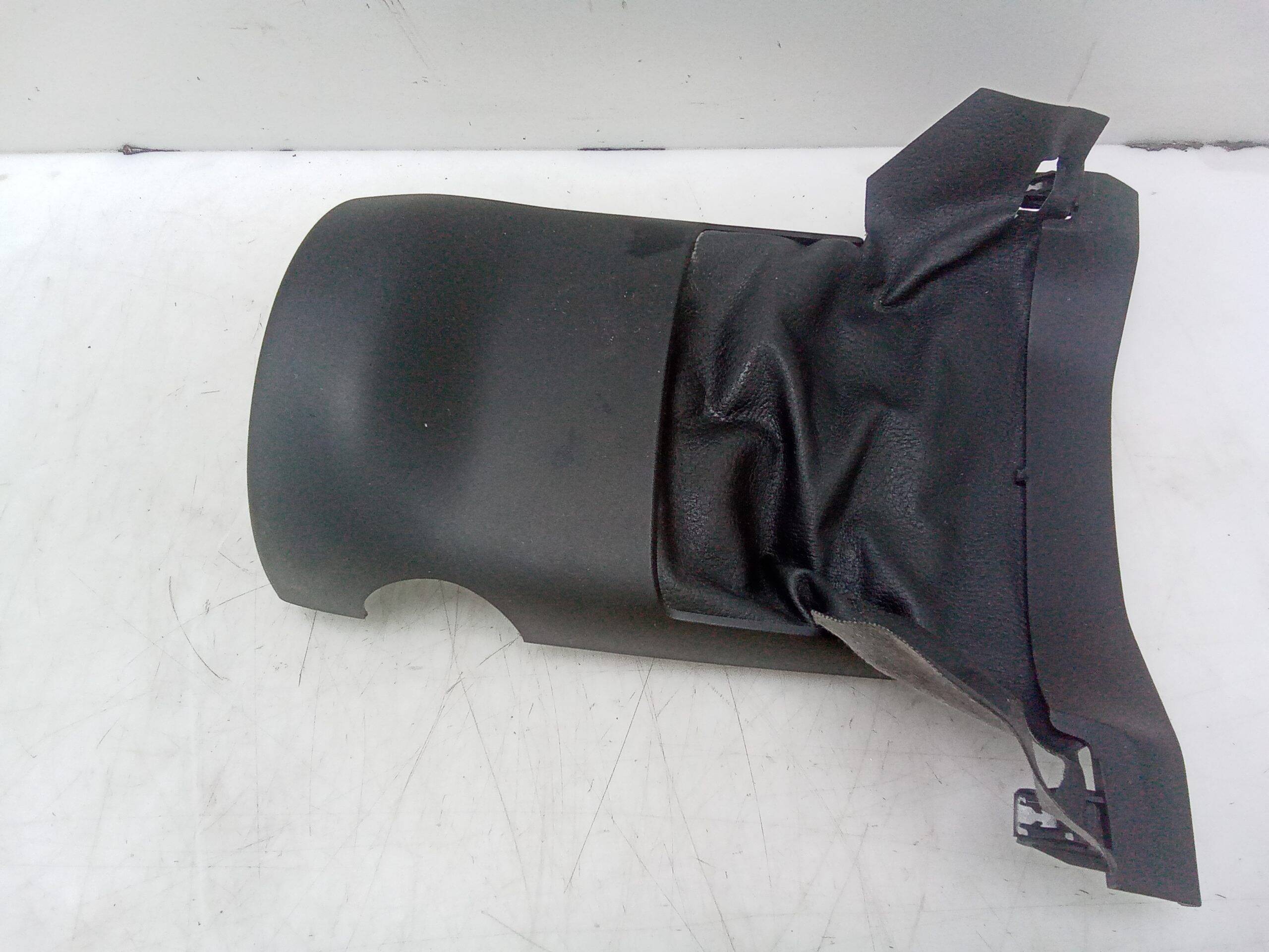 Carcasa columna direccion audi a4 avant (8w5)(08.2015->)