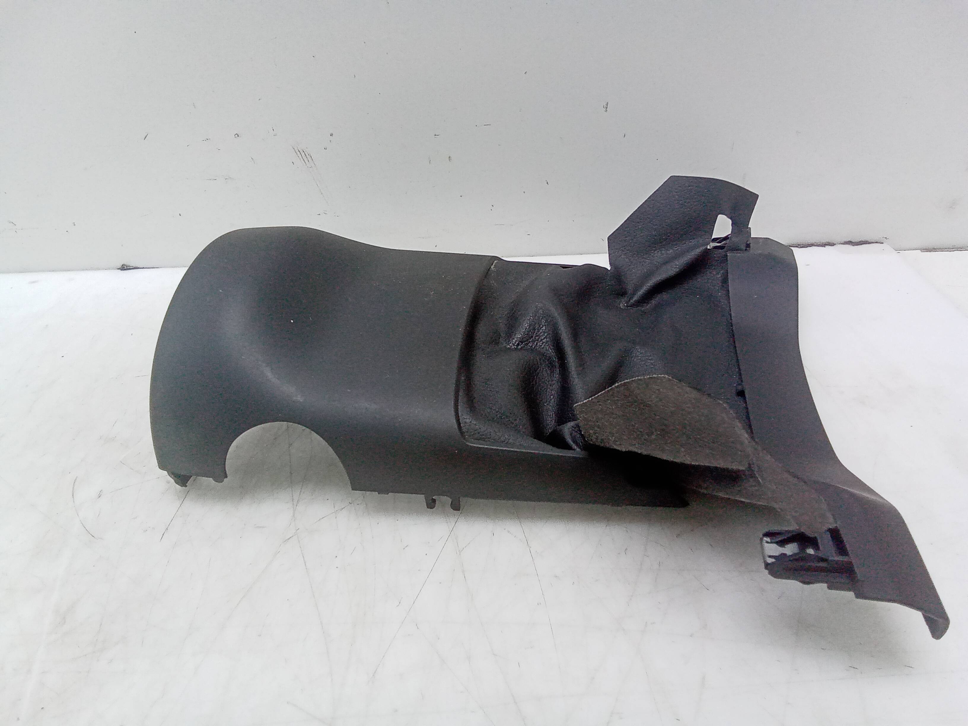 Carcasa columna direccion audi a4 avant (8w5)(08.2015->)