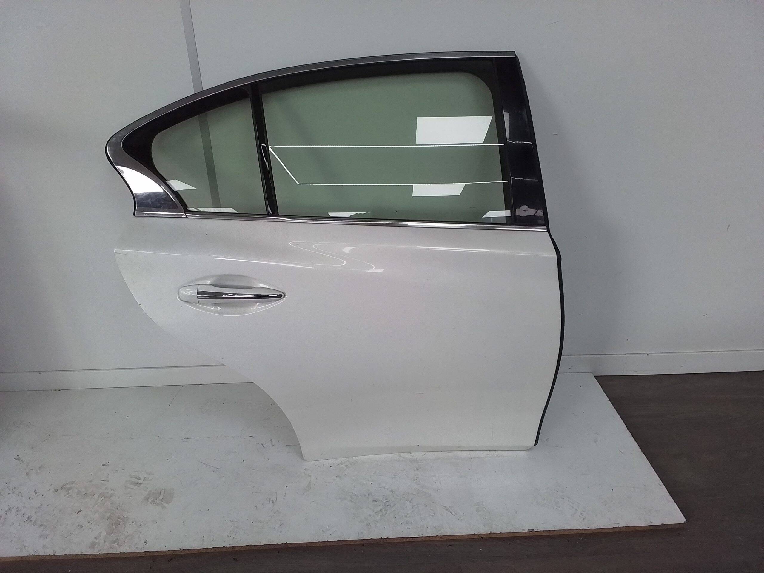 Puerta trasera derecha infiniti q50 (v37)(2013->)