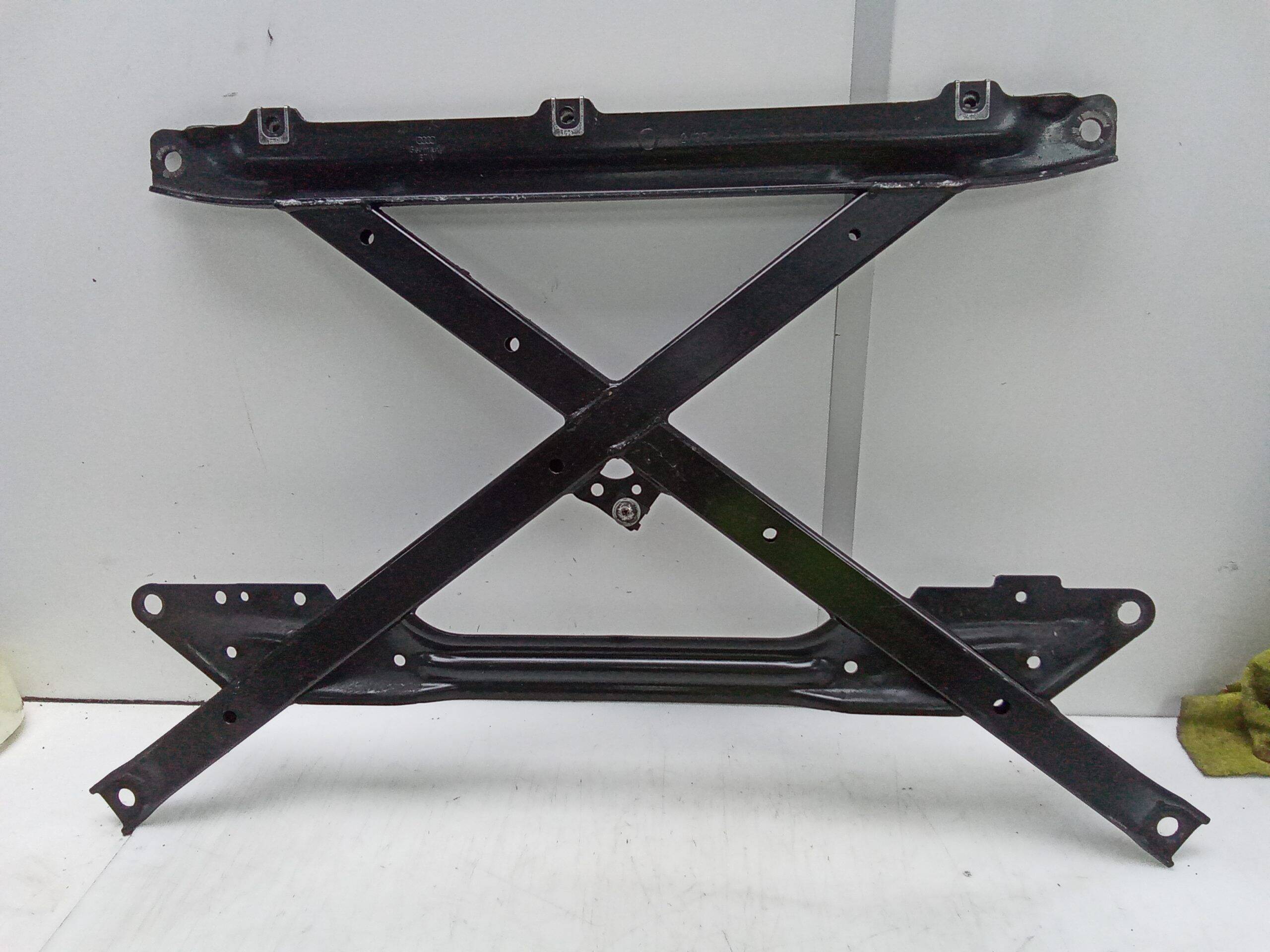 Soporte subchasis audi a5 coupe (8t)(2007->)