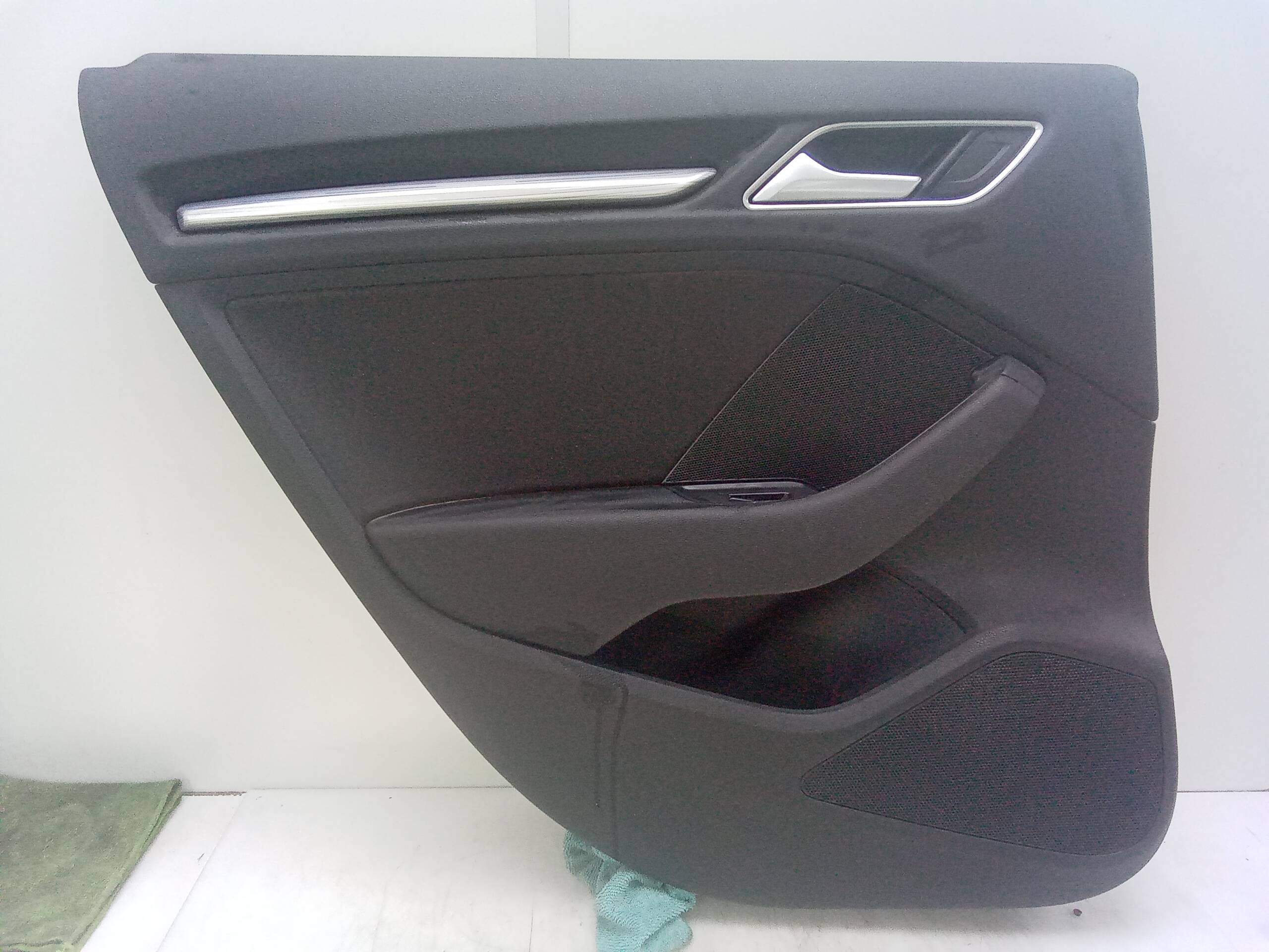 Guarnecido puerta trasera izquierda audi a3 sportback (8vf)(04.2016->)