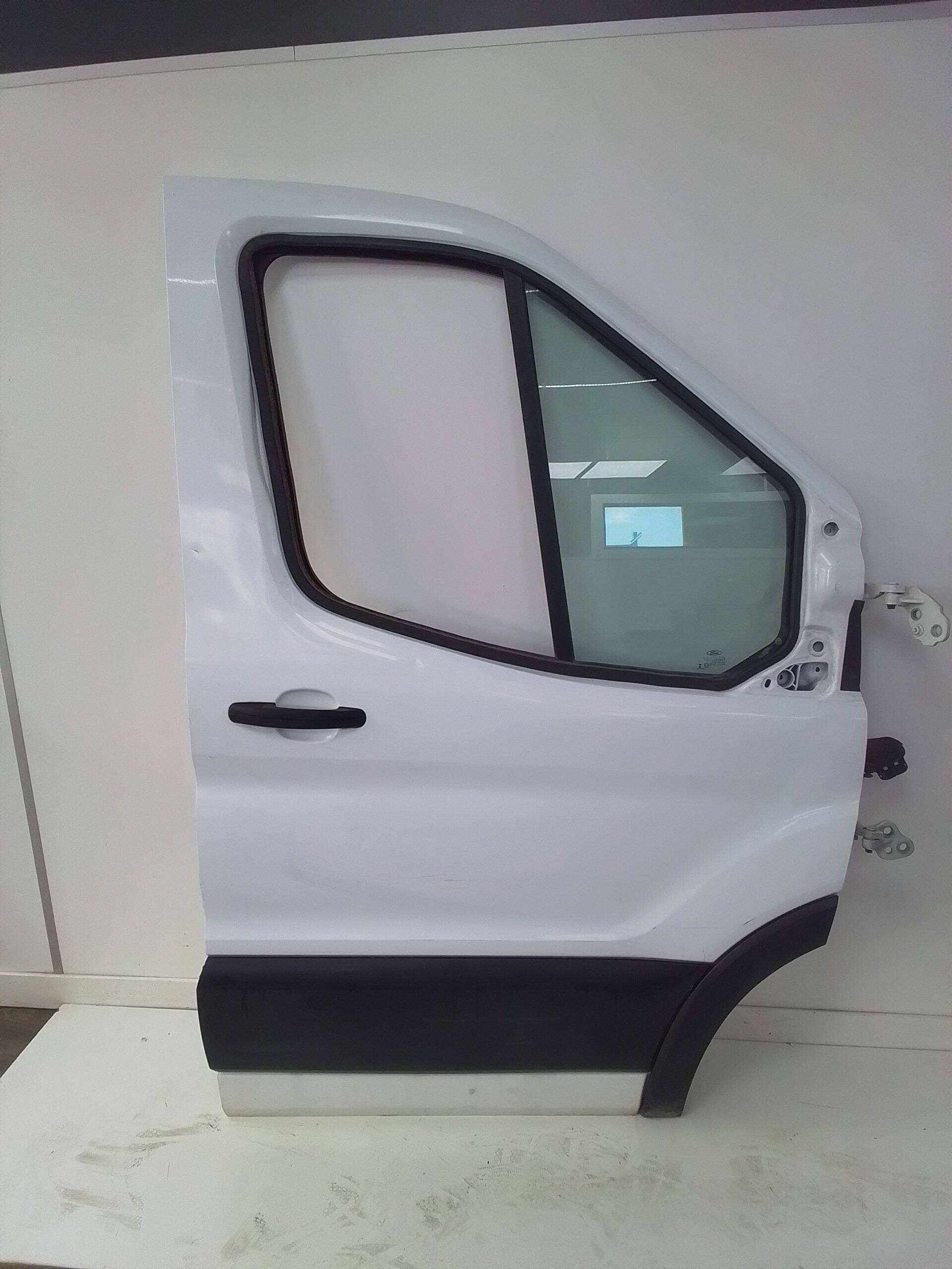 Puerta delantera derecha ford transit furgón (ttg)(2013->)