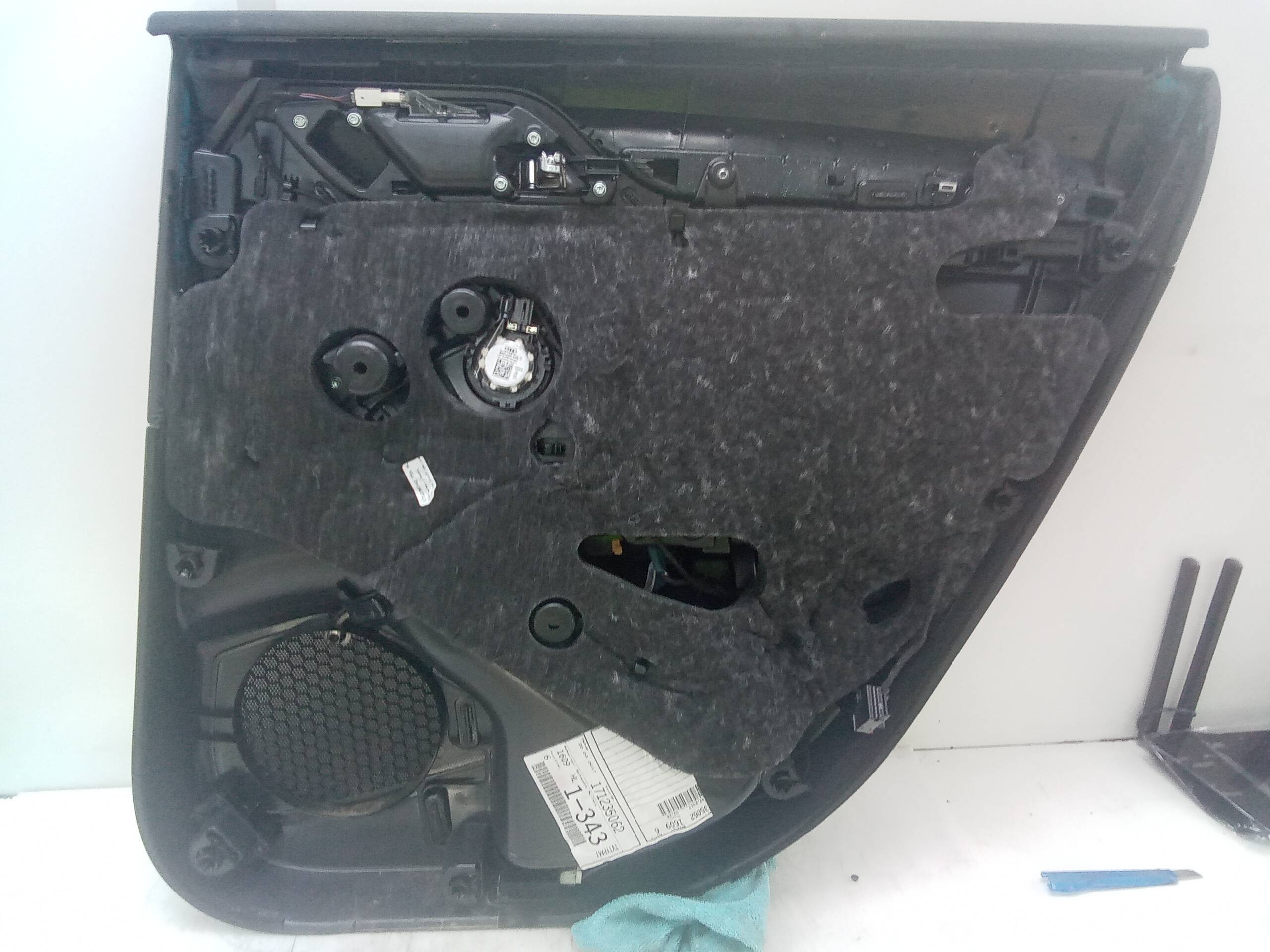 Guarnecido puerta trasera izquierda audi a3 sportback (8vf)(04.2016->)