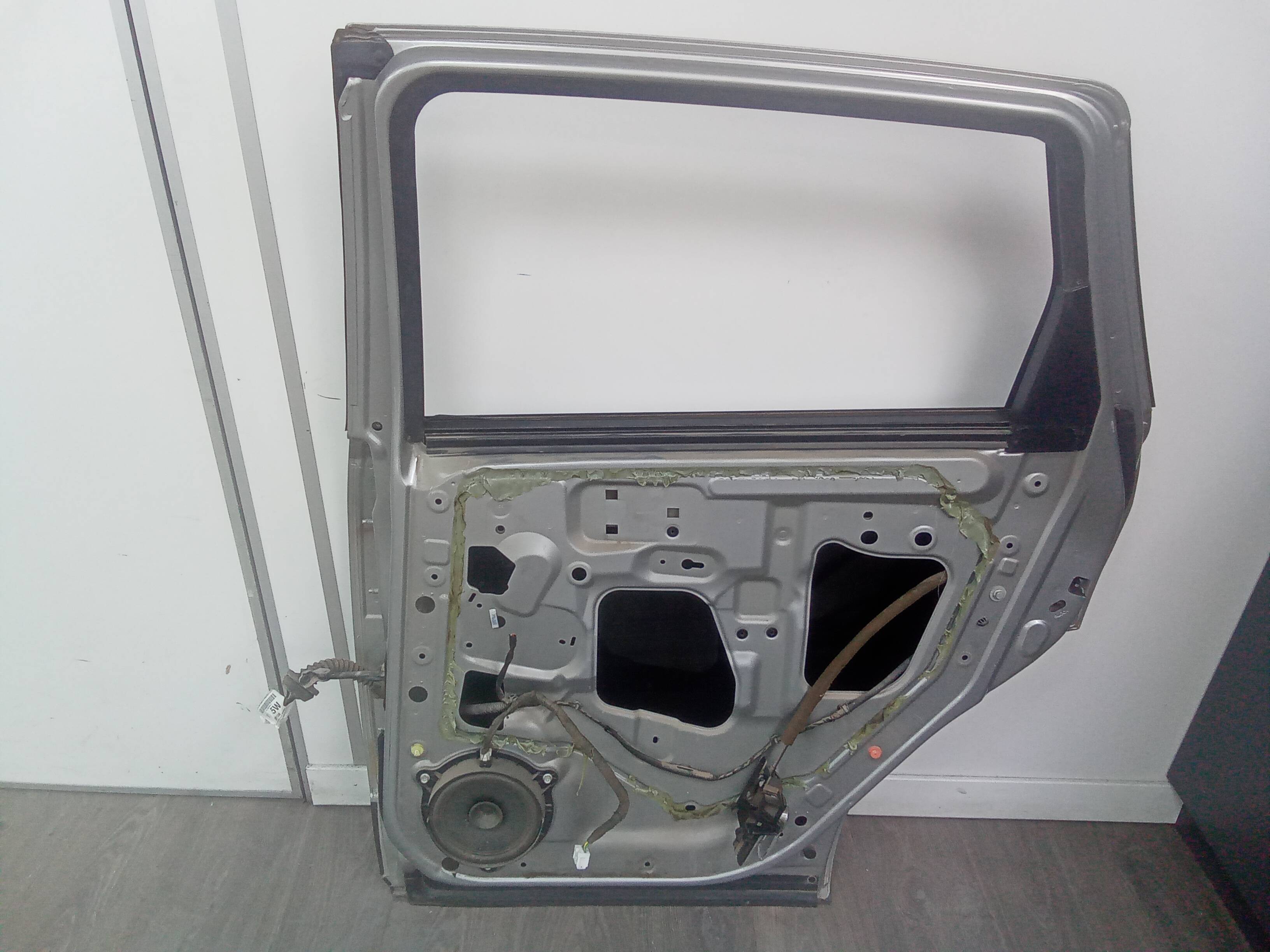 Puerta trasera derecha nissan qashqai +2 (jj10)(08.2008->)