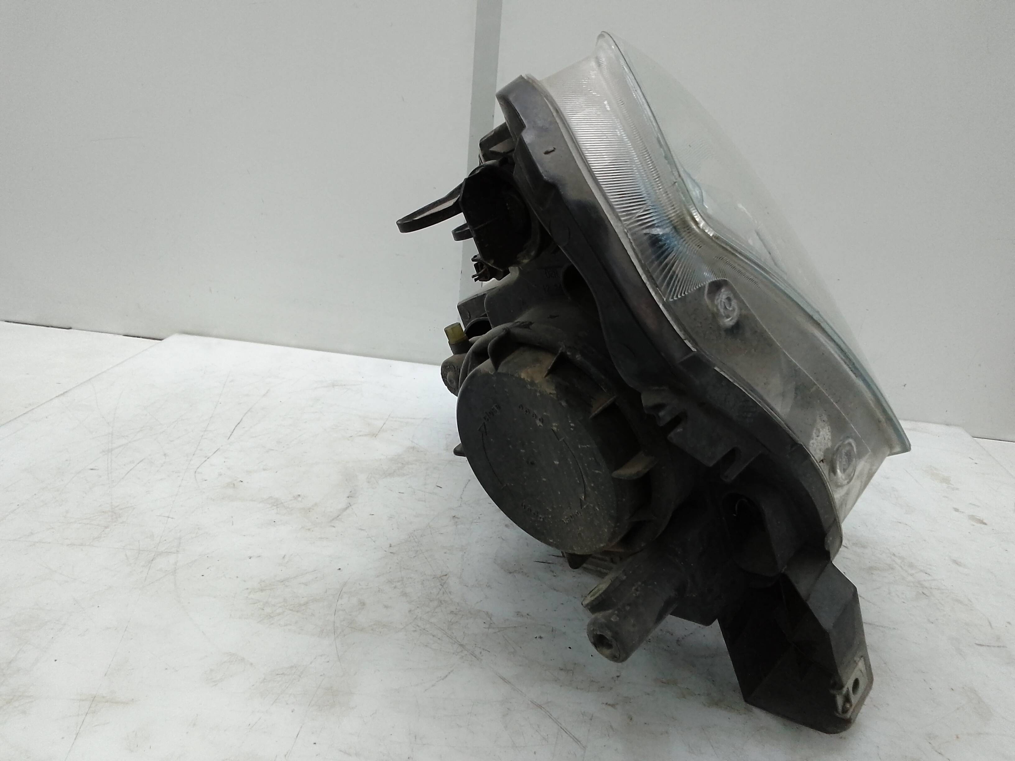 Faro derecho nissan qashqai +2 (jj10)(08.2008->)