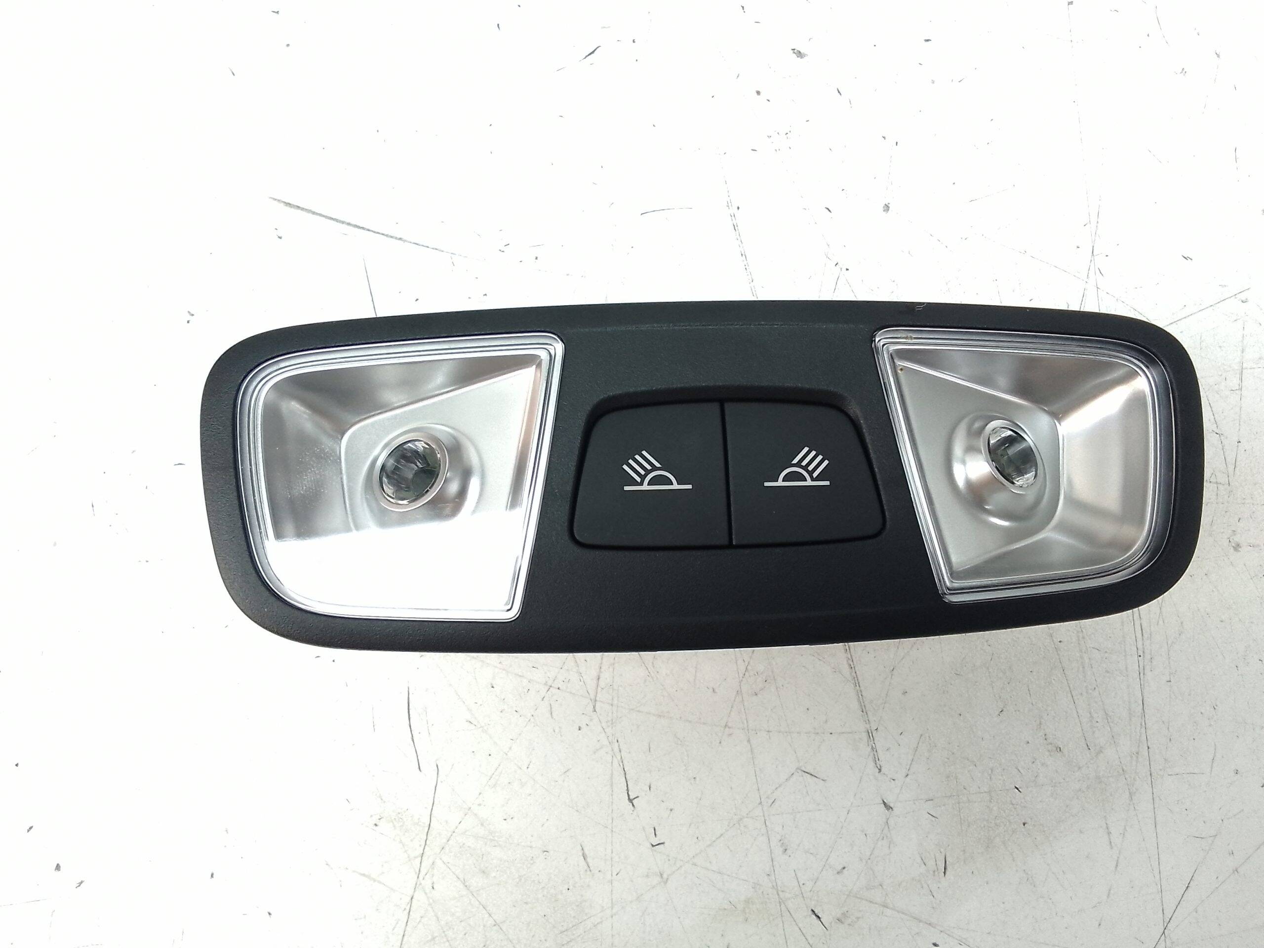 Luz interior techo audi rs3 sportback (8va)(03.2015->)