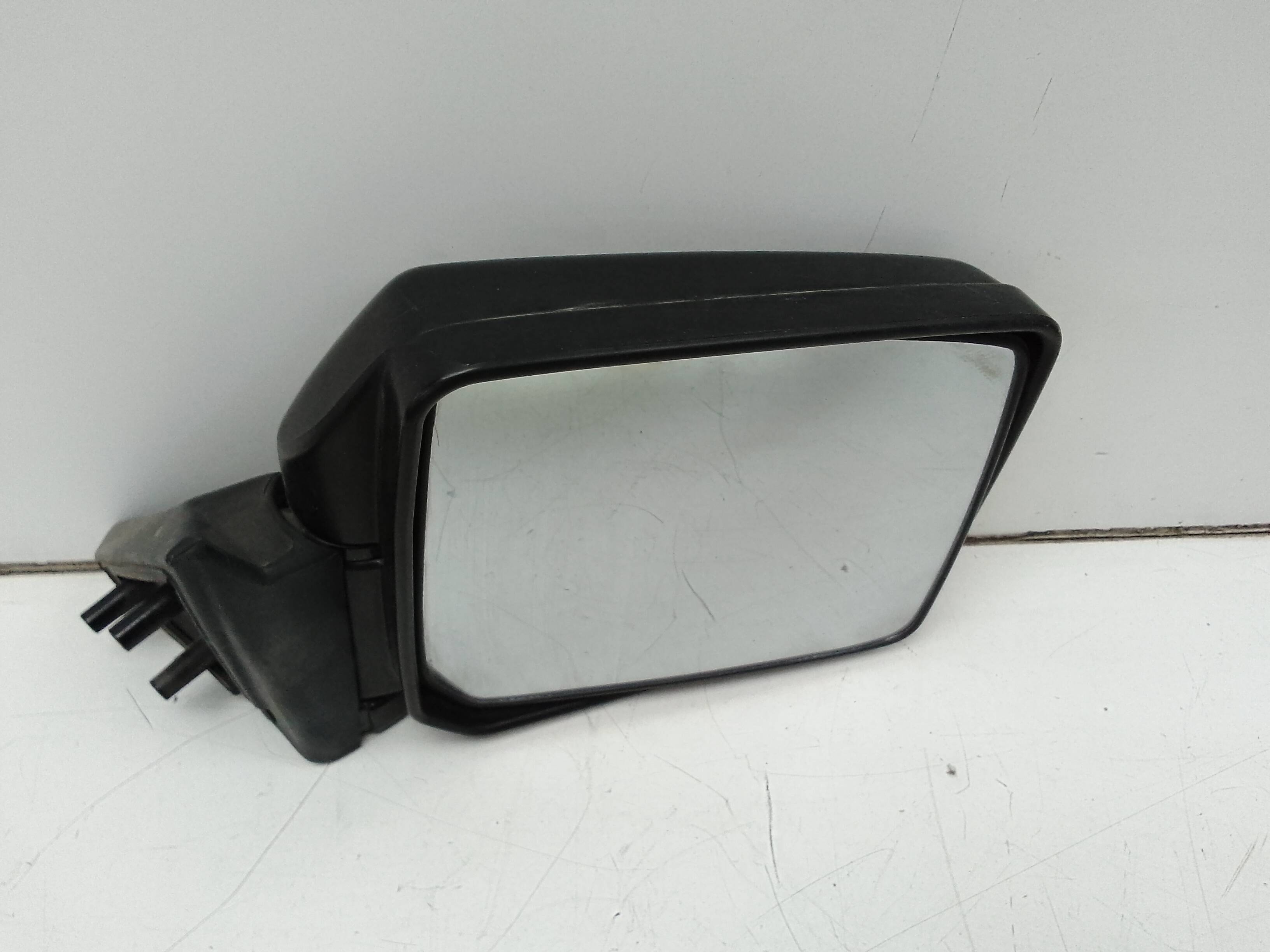 Retrovisor derecho nissan patrol gr (y60)(09.1988->)