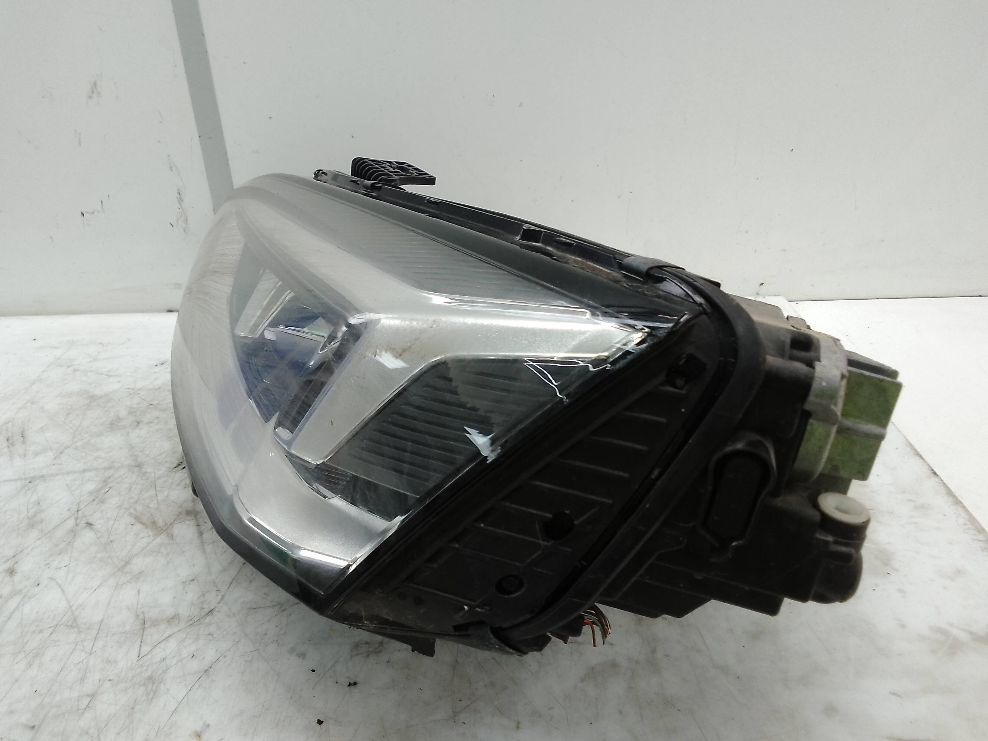 Faro izquierdo audi a5 coupe (f53)(07.2016->)