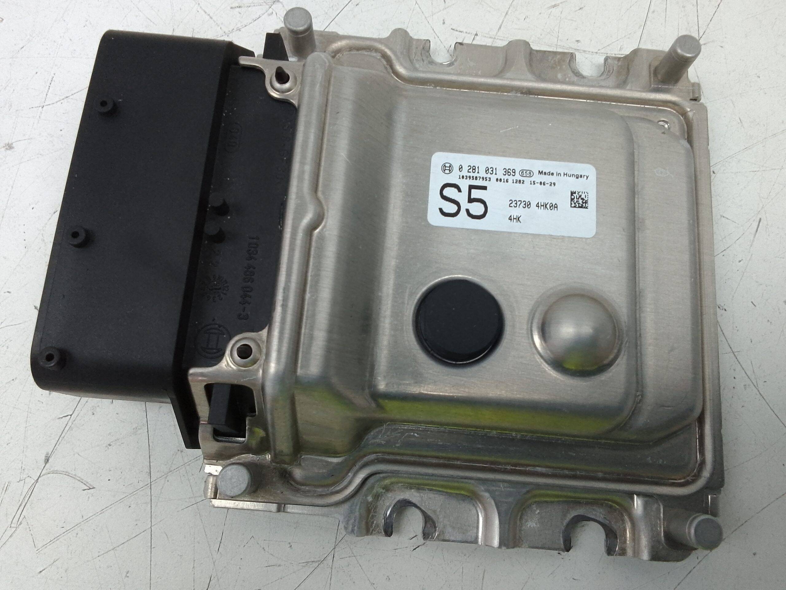 Centralita motor uce infiniti q50 (v37)(2013->)