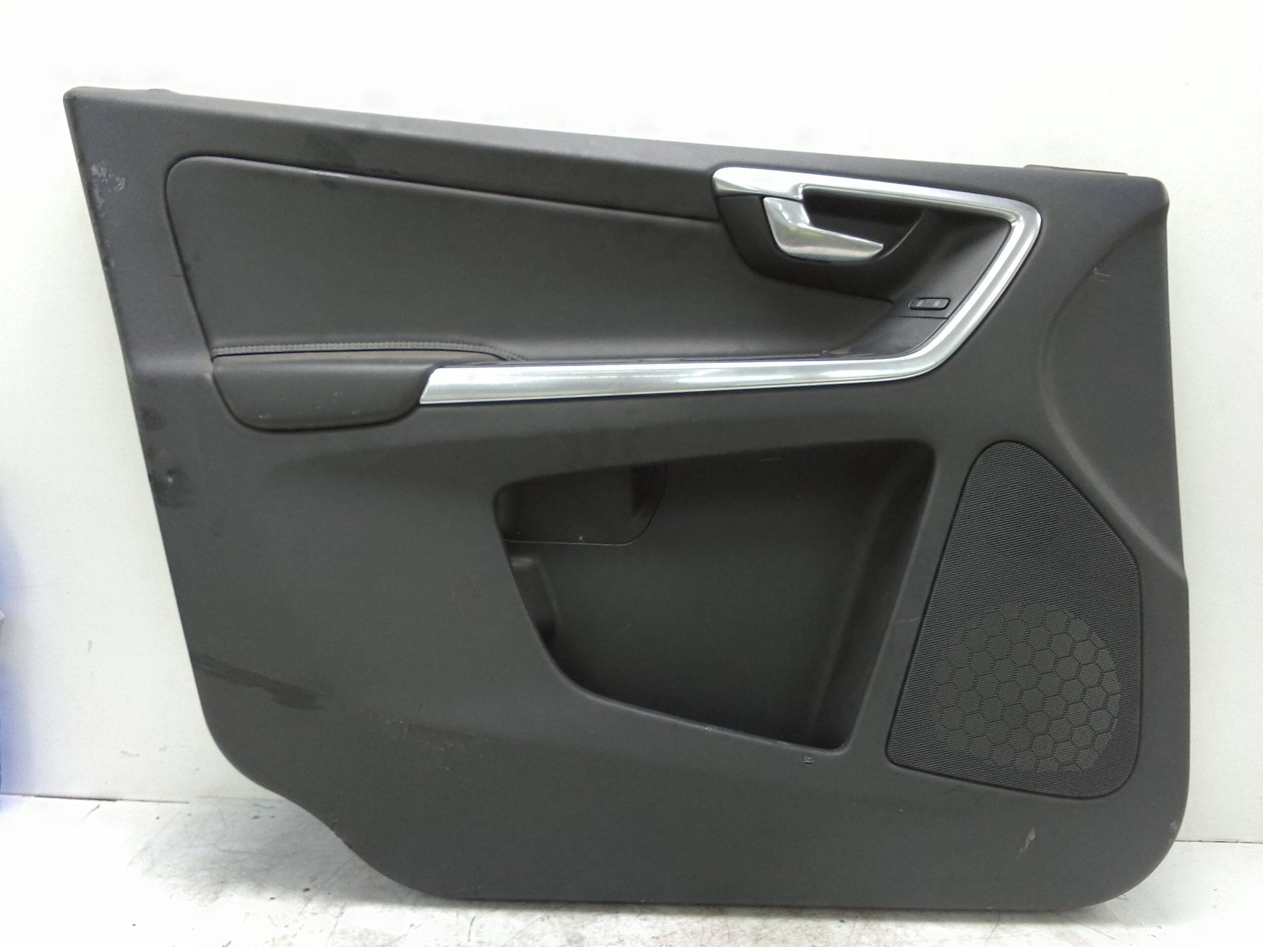 Guarnecido puerta delantera izquierda volvo xc60 (2008->)