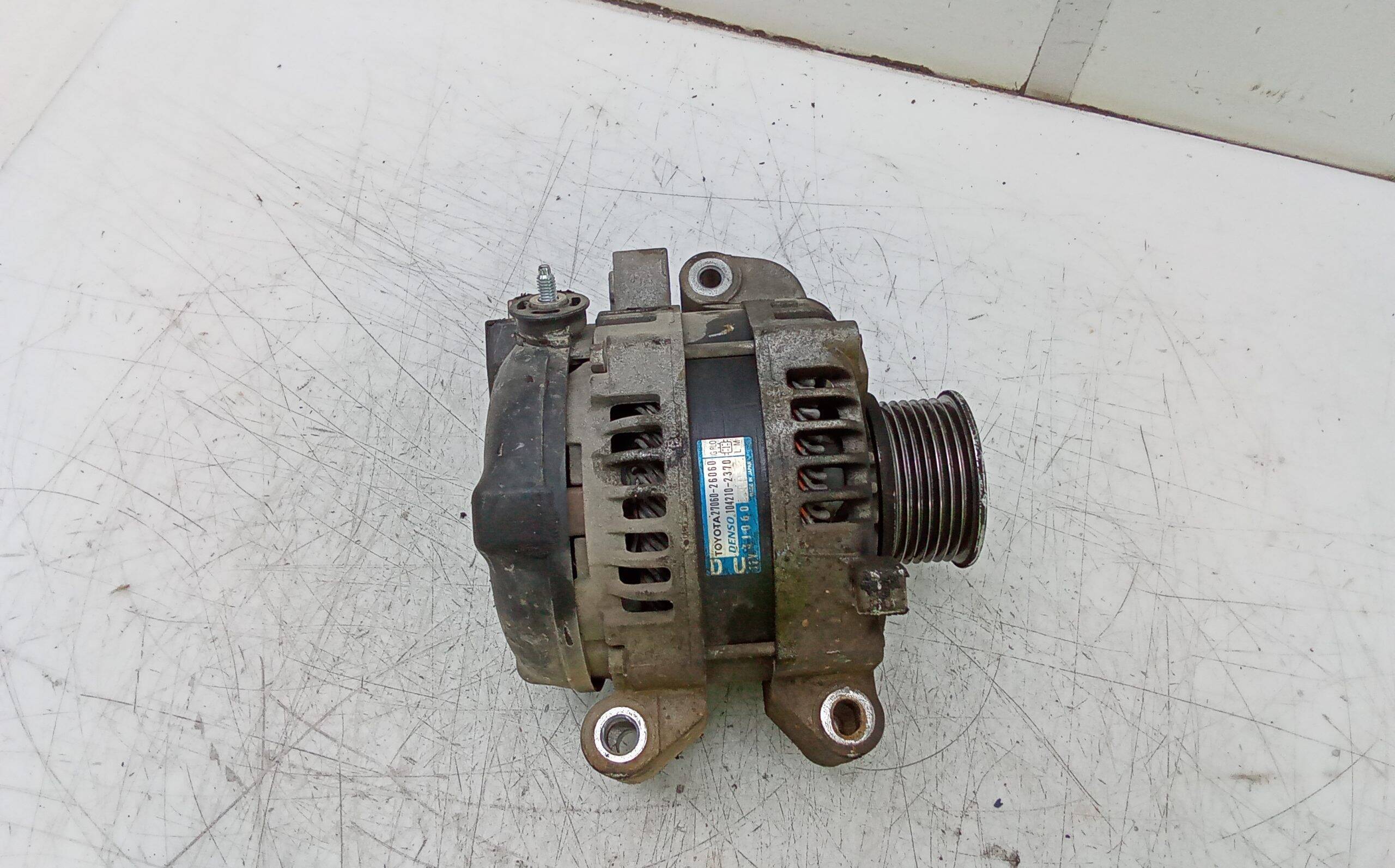 Alternador toyota rav4 (a4)(2013->)