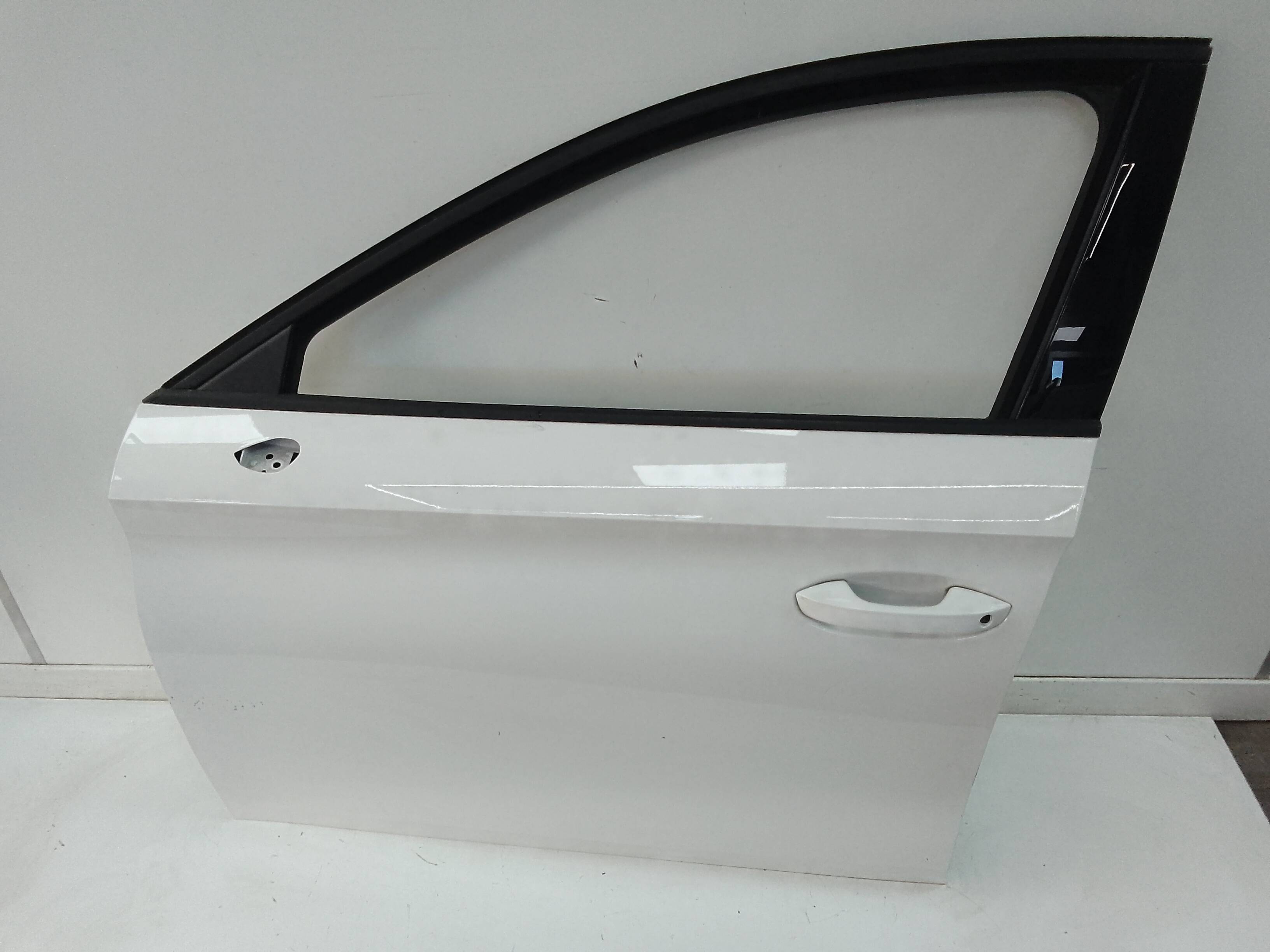 Puerta delantera izquierda seat leon sportstourer (kl8)(04.2020->)