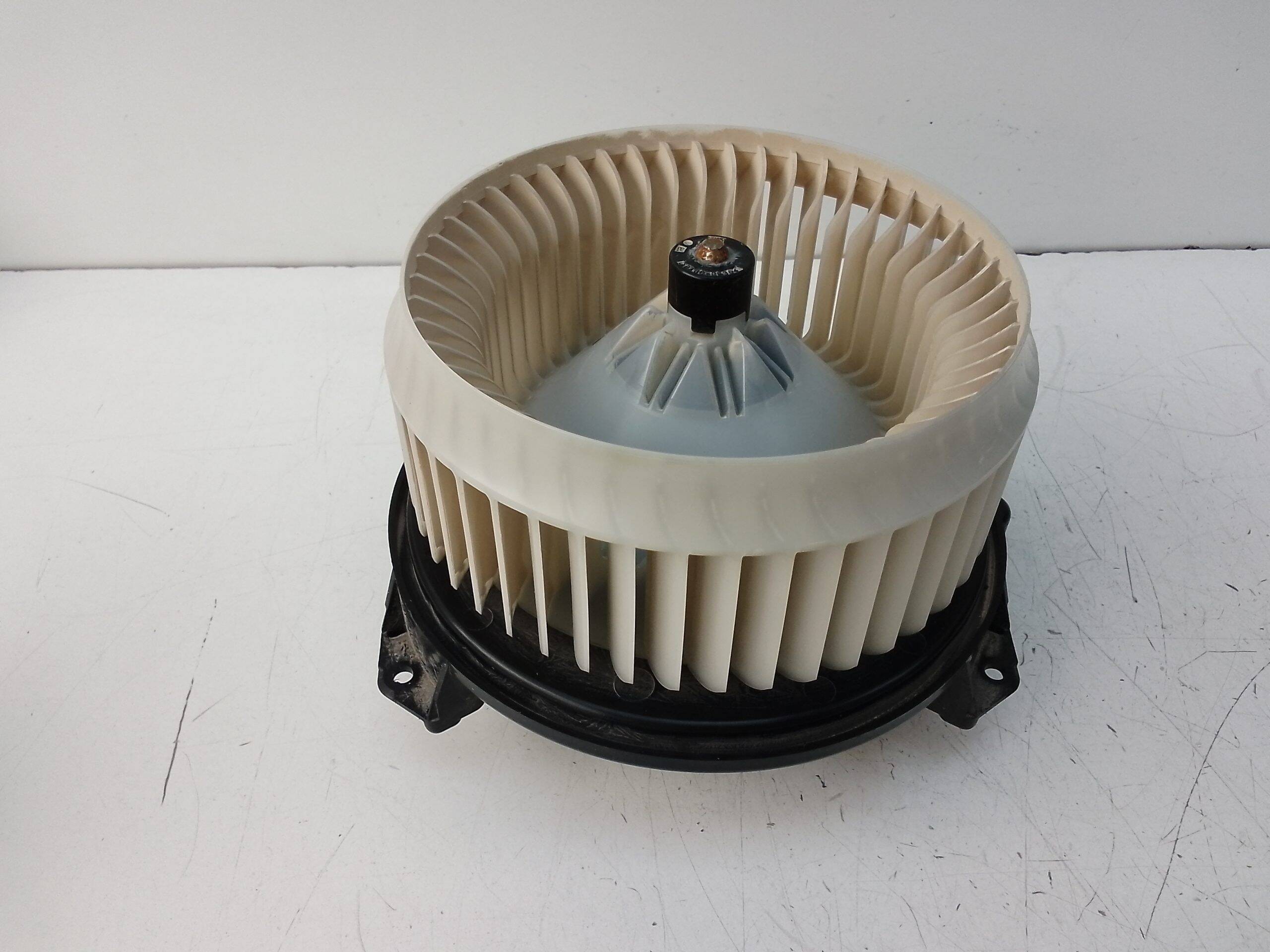 Ventilador calefaccion toyota land cruiser (j15)(2009->)