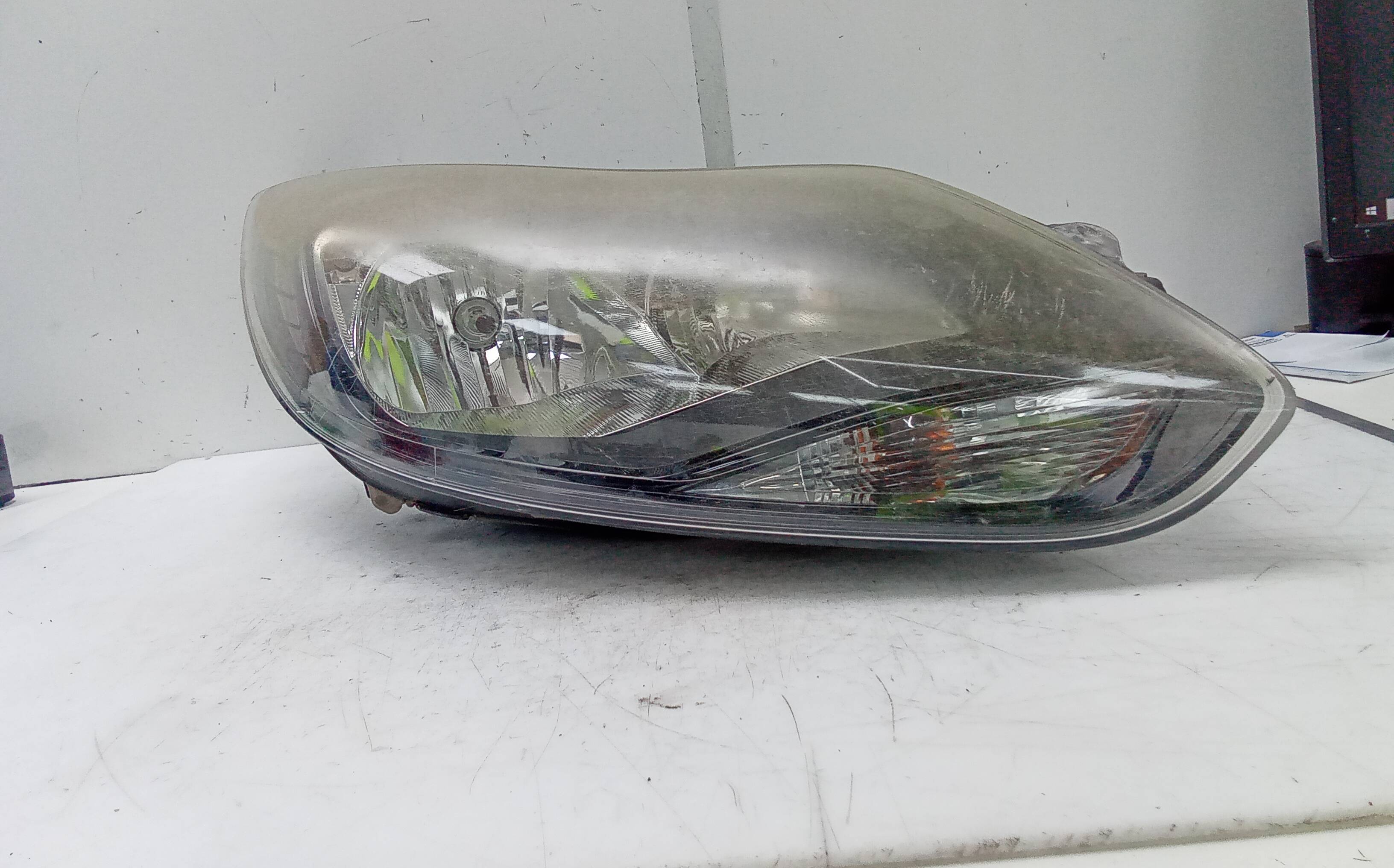 Faro derecho ford focus berlina (cb8)(2010->)