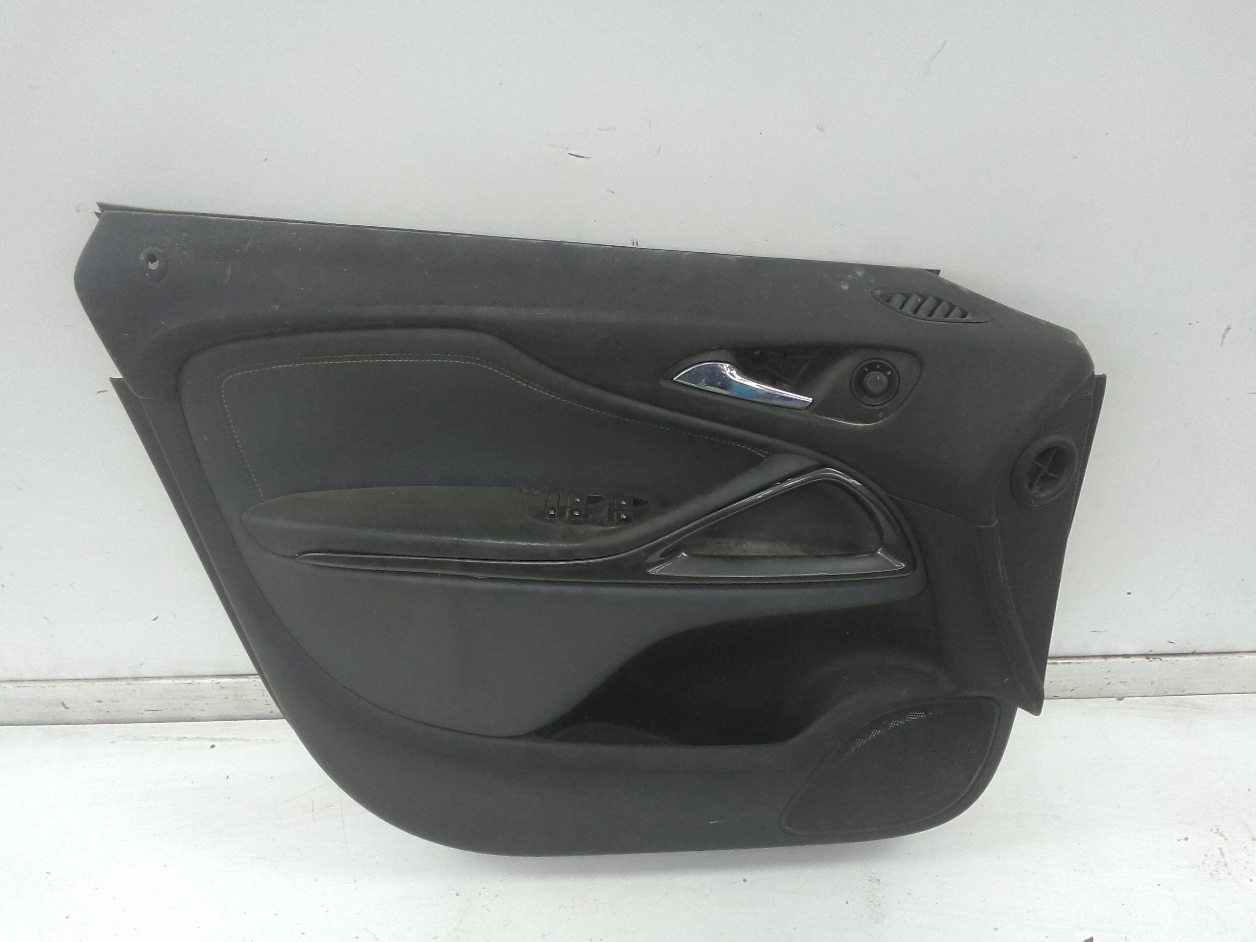 Guarnecido puerta delantera izquierda opel zafira c tourer (09.2011->)