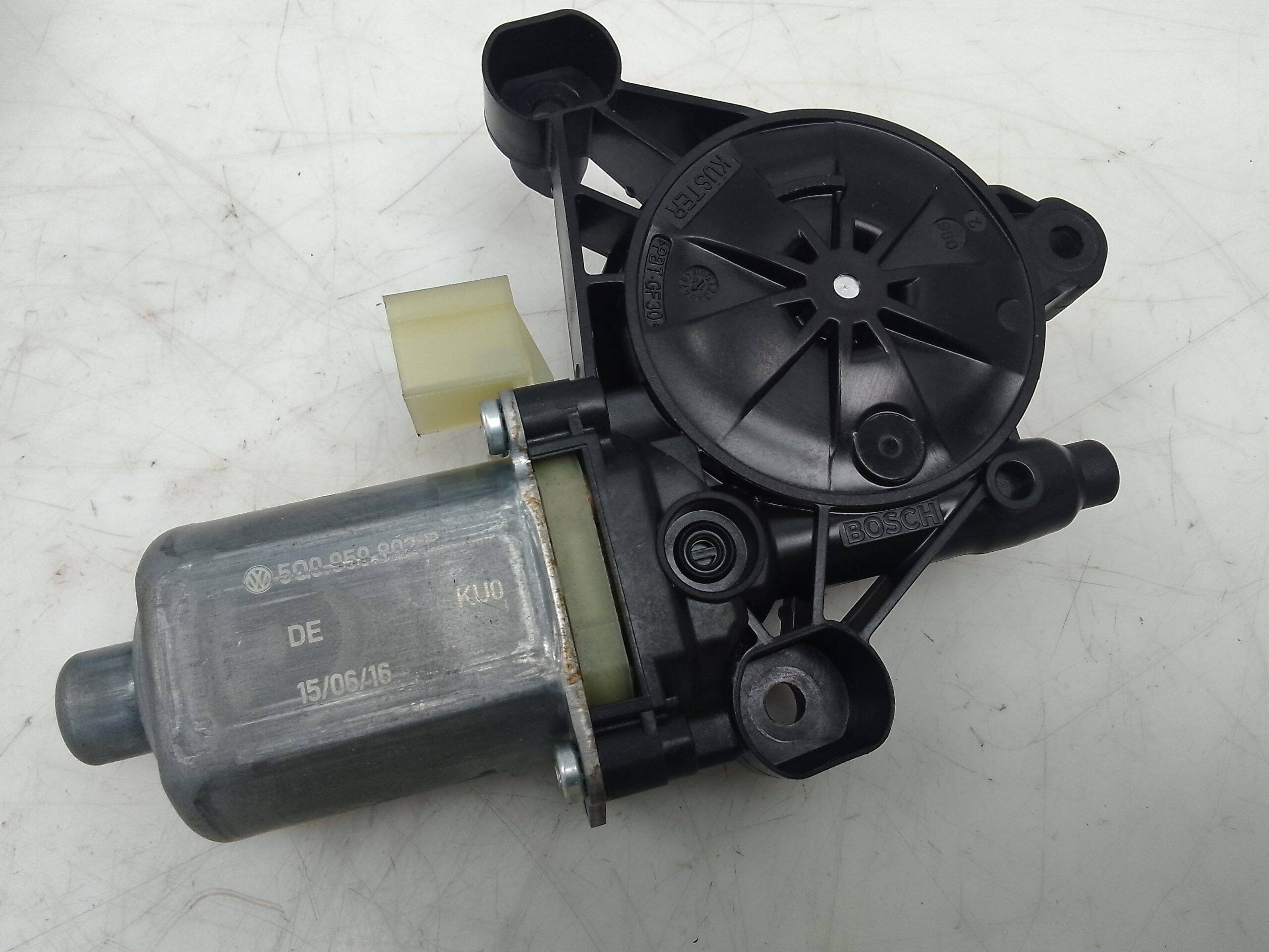 Motor elevalunas delantero derecho seat ateca (kh7)(03.2016->)